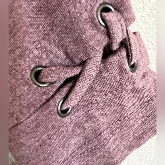 Mudd Women's Mauve Short Sleeve Tee - Picture 3 of 5